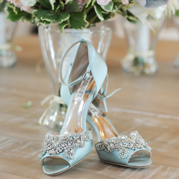 badgley mischka light blue wedding shoes